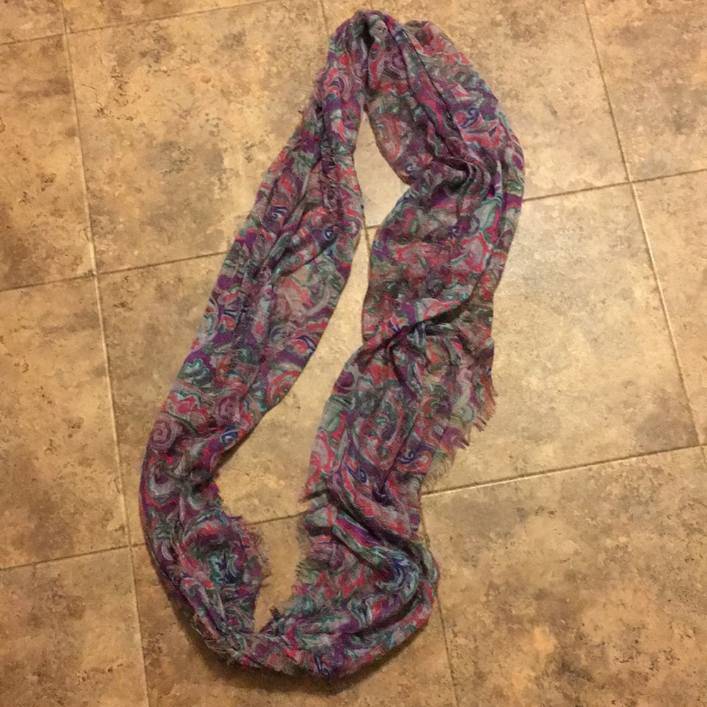 Patterned Scarf - Picture 2 of 3